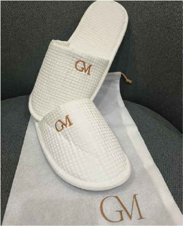  Slippers + Bag